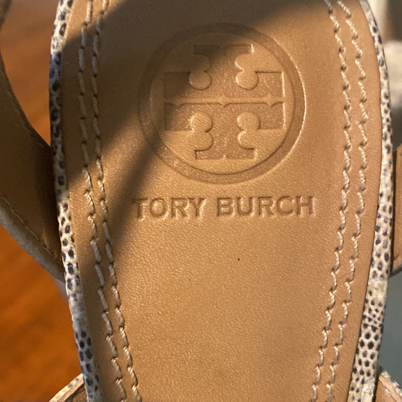 TORY BURCH LEATHER ANIMAL PRINT GLADIATOR SANDALS - Picture 6 of 11